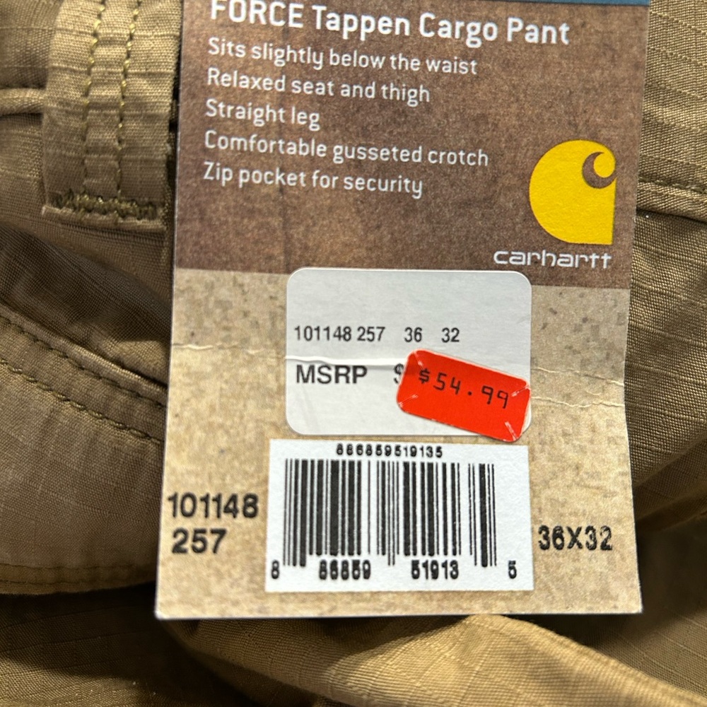 Brand new men’s Carhartt cargo tan pants.